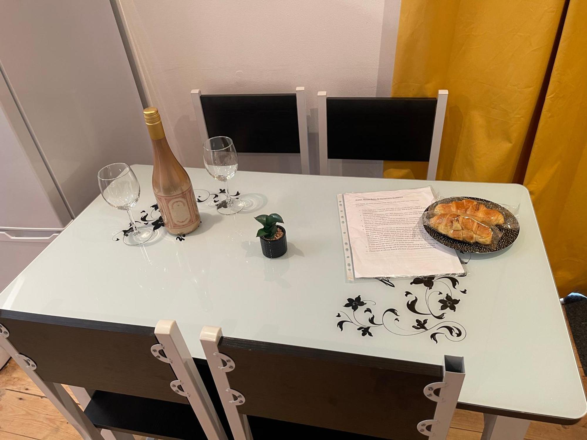 A Lovely One Bed Flat In North Finchley Exteriör bild
